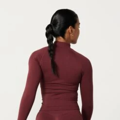 Vanquish Elevate Seamless Burgundy Zip Front Jacket -Vanquish Fitness Elevate2 138