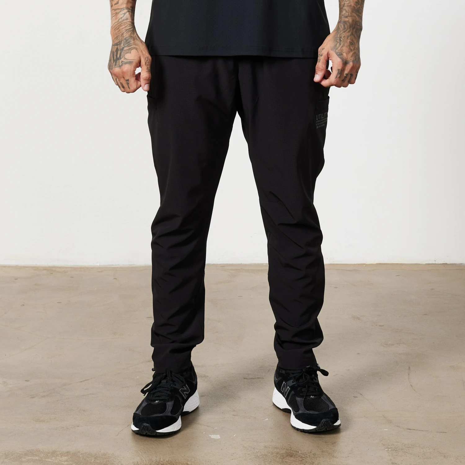 Vanquish Utility Black Tapered Performance Pants 3 Vanquish Utility Black Tapered Performance Pants