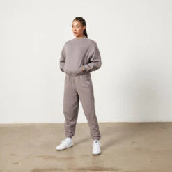 Vanquish Restore Cinder Brown Sweatshirt 10 Vanquish Restore Cinder Brown Sweatshirt -Vanquish Fitness Untitled 1 0007 LadiesSweats 193