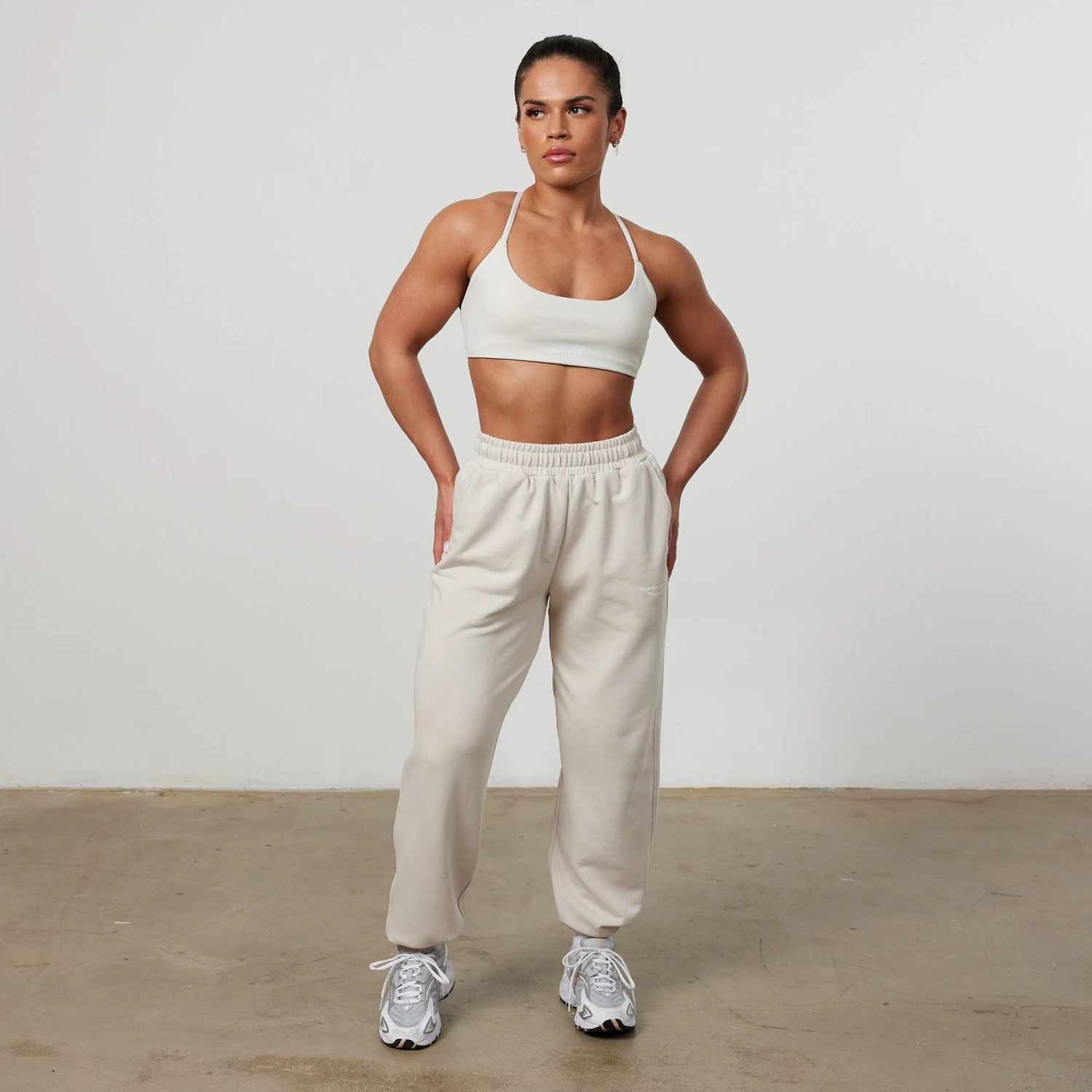 Vanquish Enhance Nude Oversized Sweatpants 4 Vanquish Enhance Nude Oversized Sweatpants - Image 2