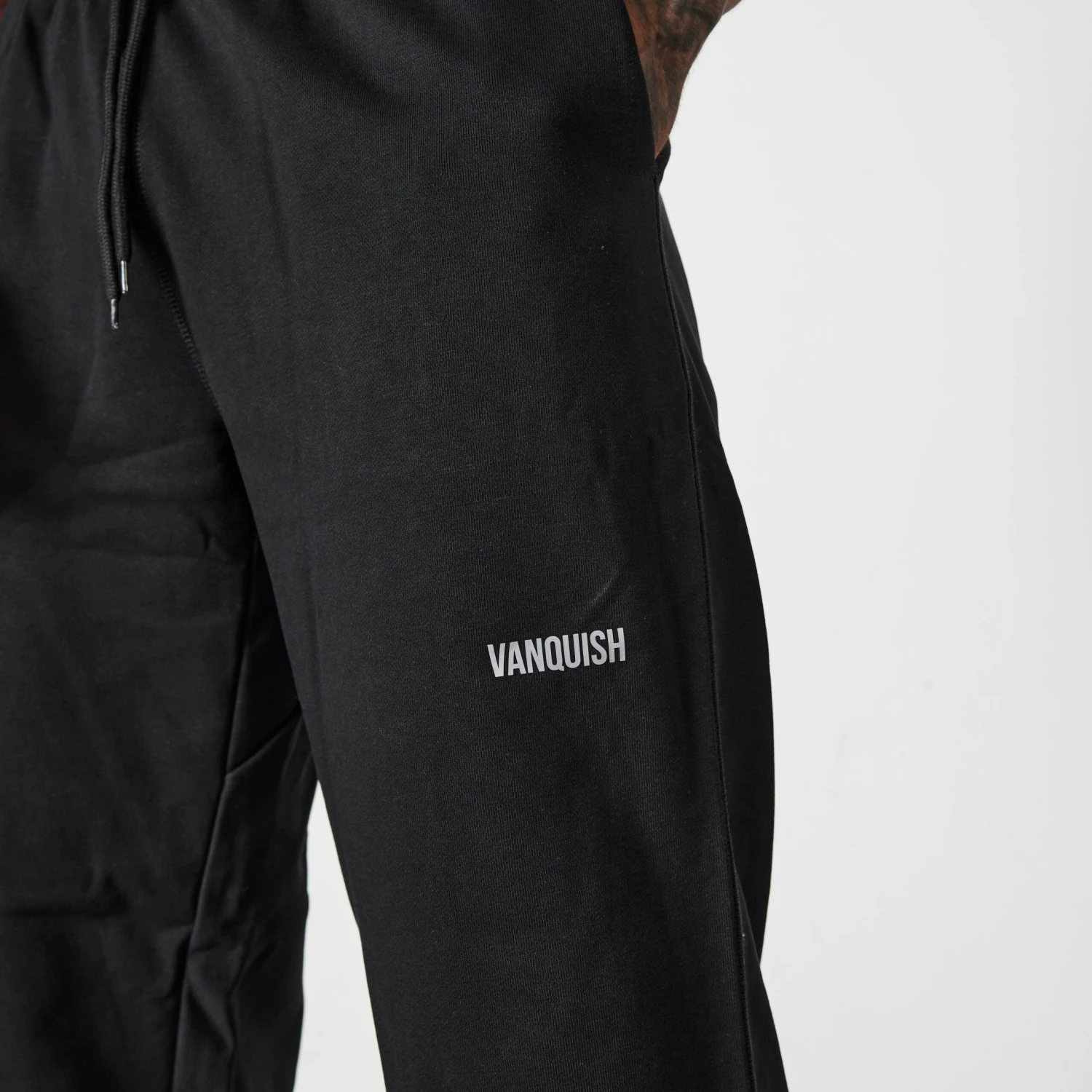 Vanquish Essential Black Oversized Sweatpants 5 Vanquish Essential Black Oversized Sweatpants - Image 3