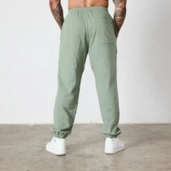 Vanquish Essential Green Oversized Sweatpants 10 Vanquish Essential Green Oversized Sweatpants -Vanquish Fitness VQ BlackFriday23 7764