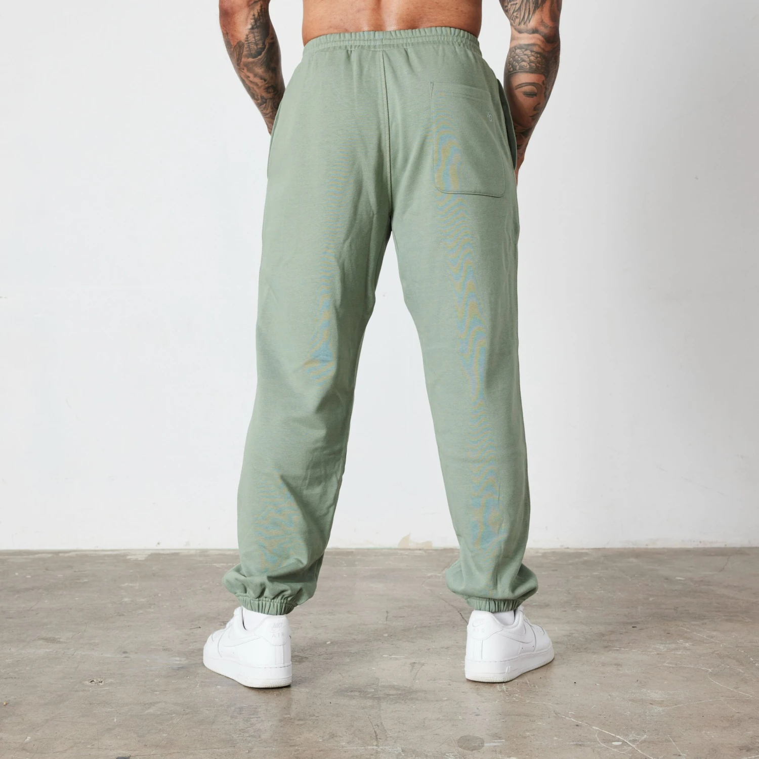 Vanquish Essential Green Oversized Sweatpants 6 Vanquish Essential Green Oversized Sweatpants - Image 4
