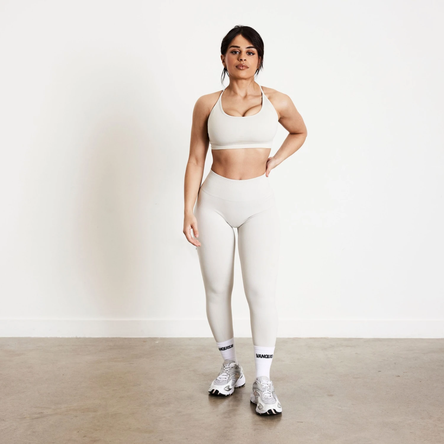 Vanquish Elevate Seamless Petite Clay Leggings 7 Vanquish Elevate Seamless Petite Clay Leggings - Image 5