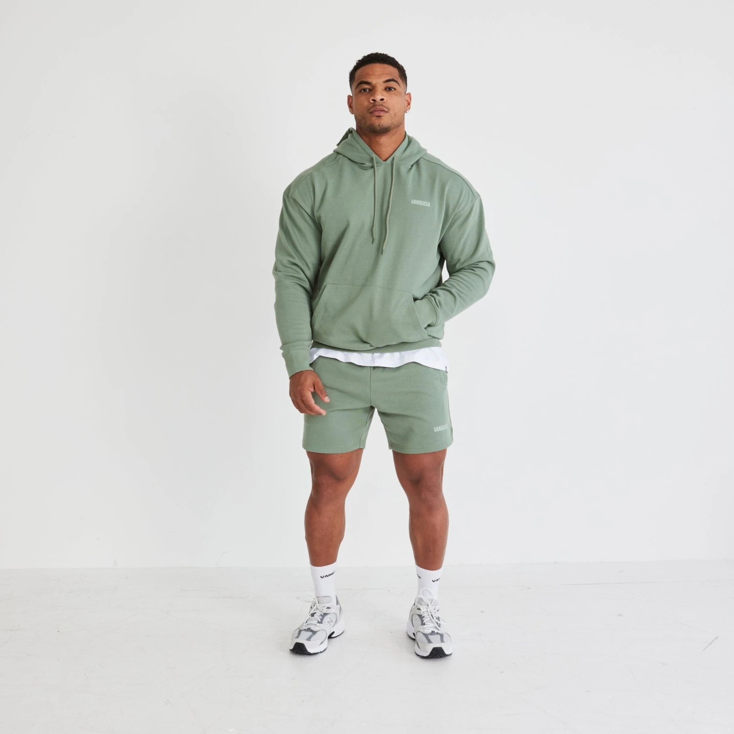 Vanquish Essential Green Oversized Pullover Hoodie 3 Vanquish Essential Green Oversized Pullover Hoodie