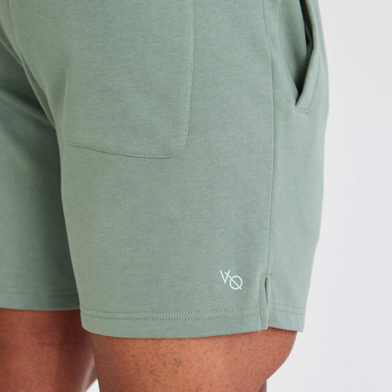 Vanquish Essential Green Regular Fit Shorts 6 Vanquish Essential Green Regular Fit Shorts - Image 4