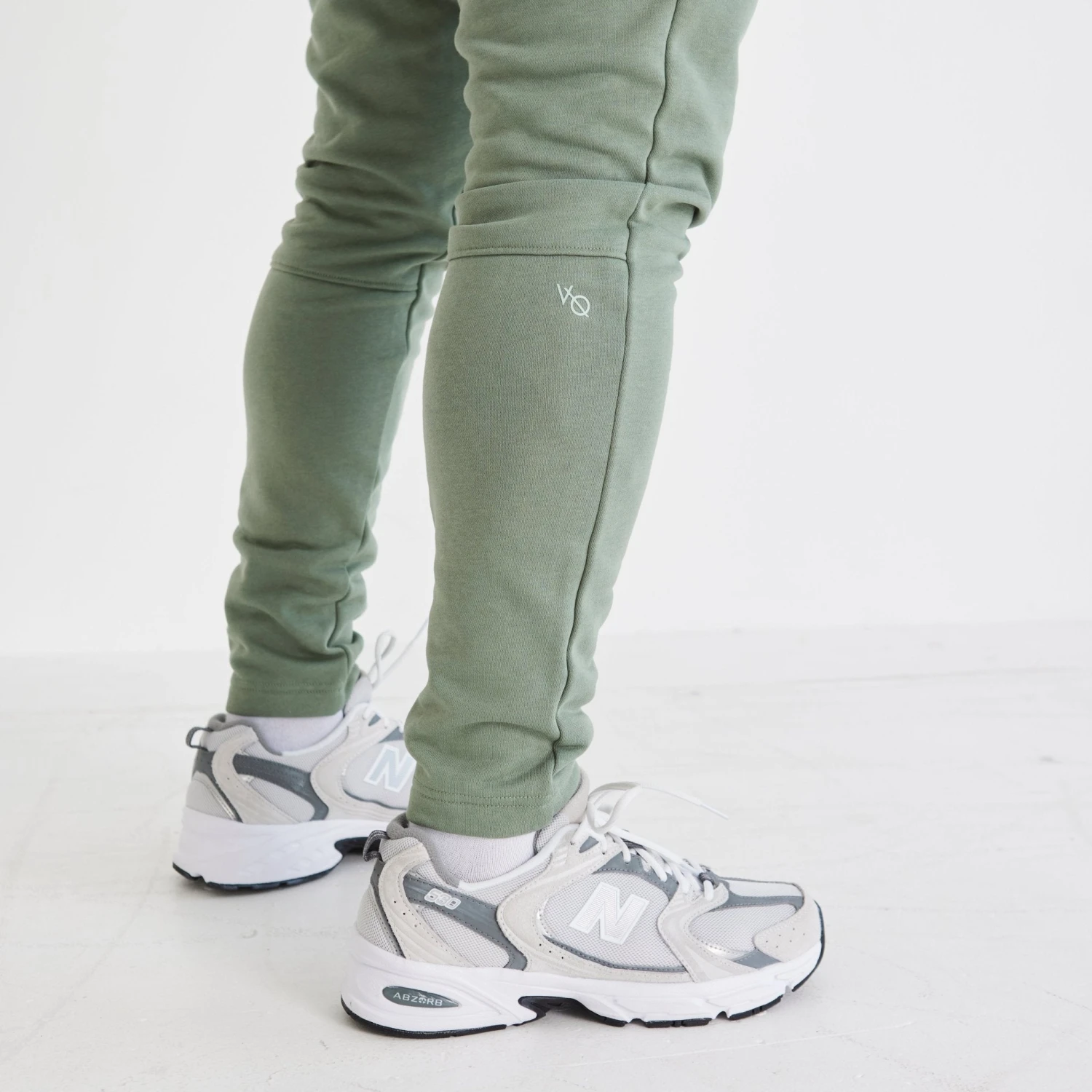 Vanquish Essential Green Tapered Fit Sweatpants 8 Vanquish Essential Green Tapered Fit Sweatpants - Image 6