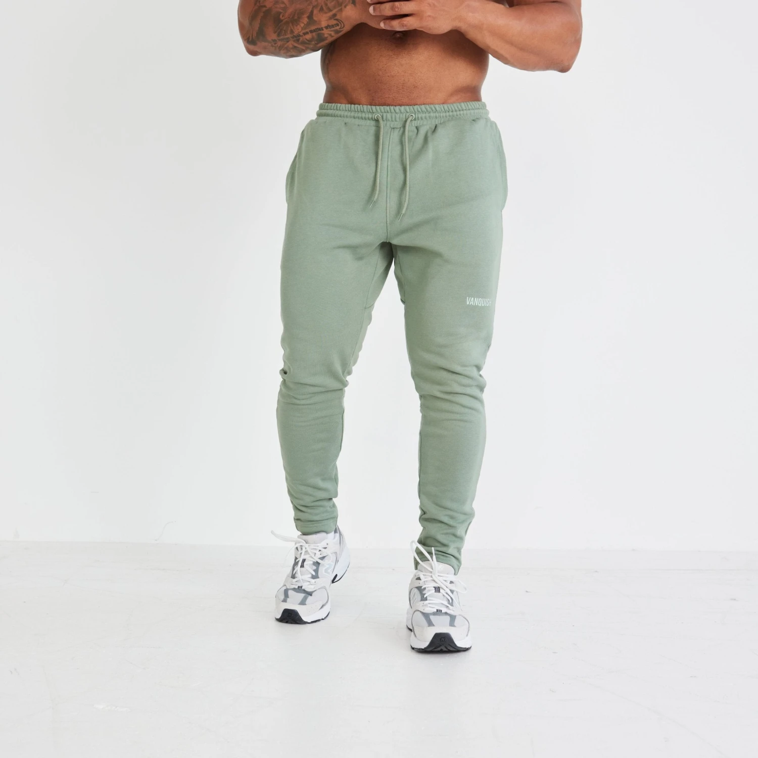 Vanquish Essential Green Tapered Fit Sweatpants 3 Vanquish Essential Green Tapered Fit Sweatpants