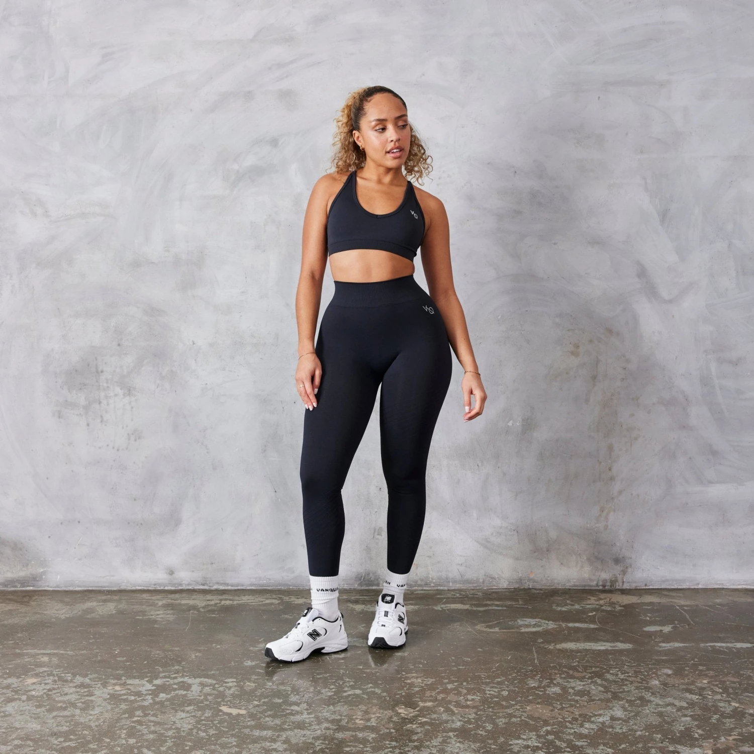 Vanquish Neutral V2 Seamless Black Bra 4 Vanquish Neutral V2 Seamless Black Bra - Image 2