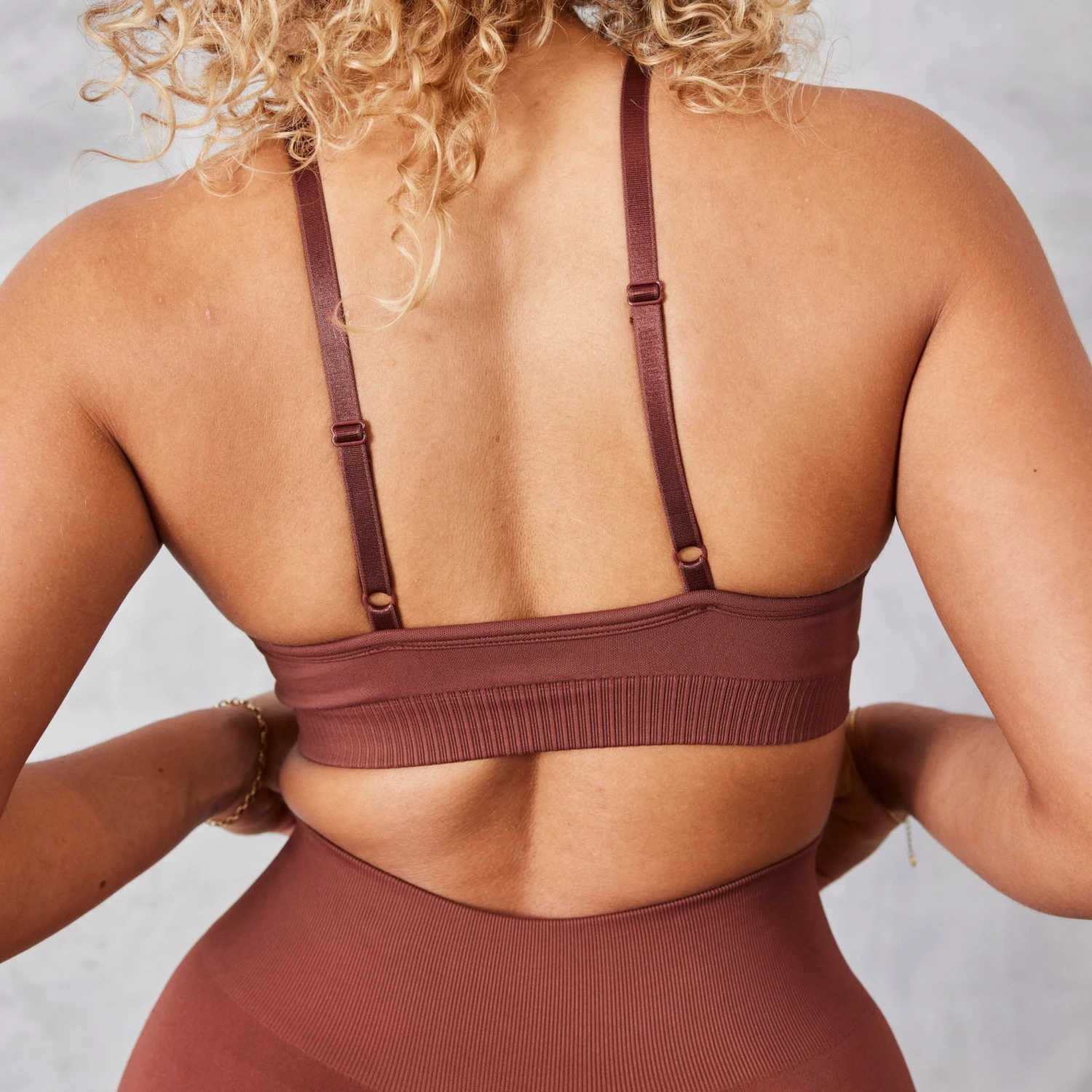 Vanquish Neutral V2 Seamless Brown Bra 6 Vanquish Neutral V2 Seamless Brown Bra - Image 4